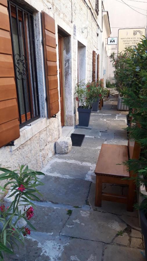 Apartment Irma Pula Exterior photo